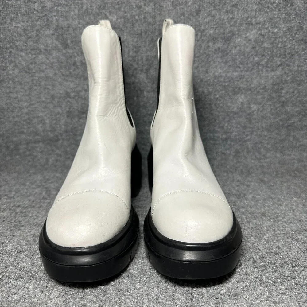 Stuart Weitzman Boots Womens 5C Norah Chelsea Booties White Leather Lug Sole - Picture 2 of 10